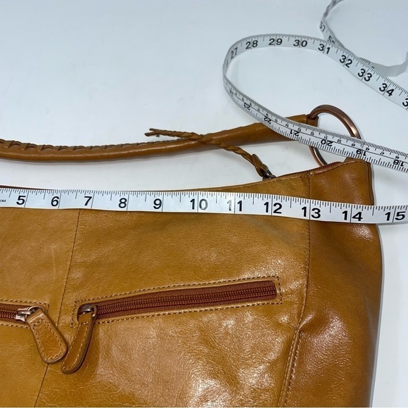 Auricle Orange Leather Shoulder Bag | Tapered Design - Picture 12 of 15